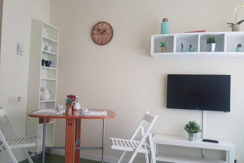 Bonito Apartamento Triana-Los Remedios Seville Luaran gambar